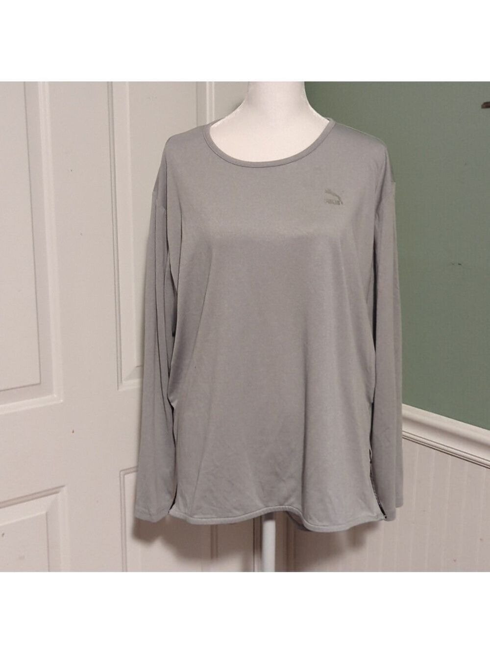 Puma Womens Large Long Sleeve Athletic Shirt